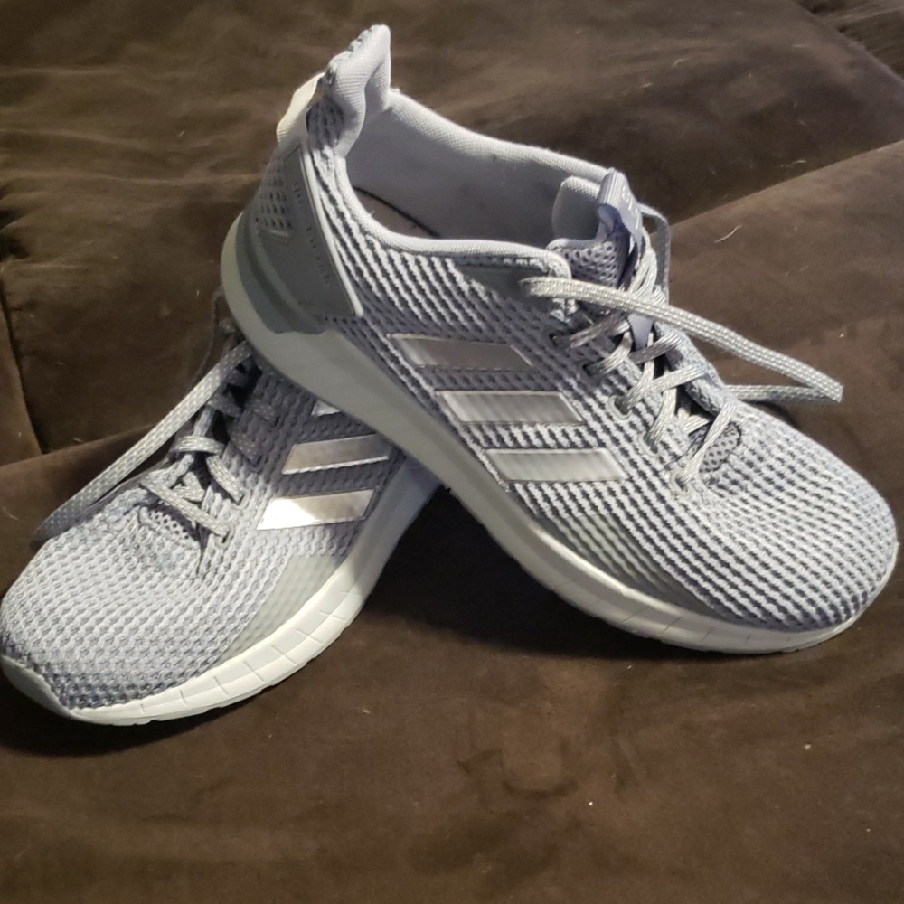 Womens Adidas Questar Cloudfoam shoes